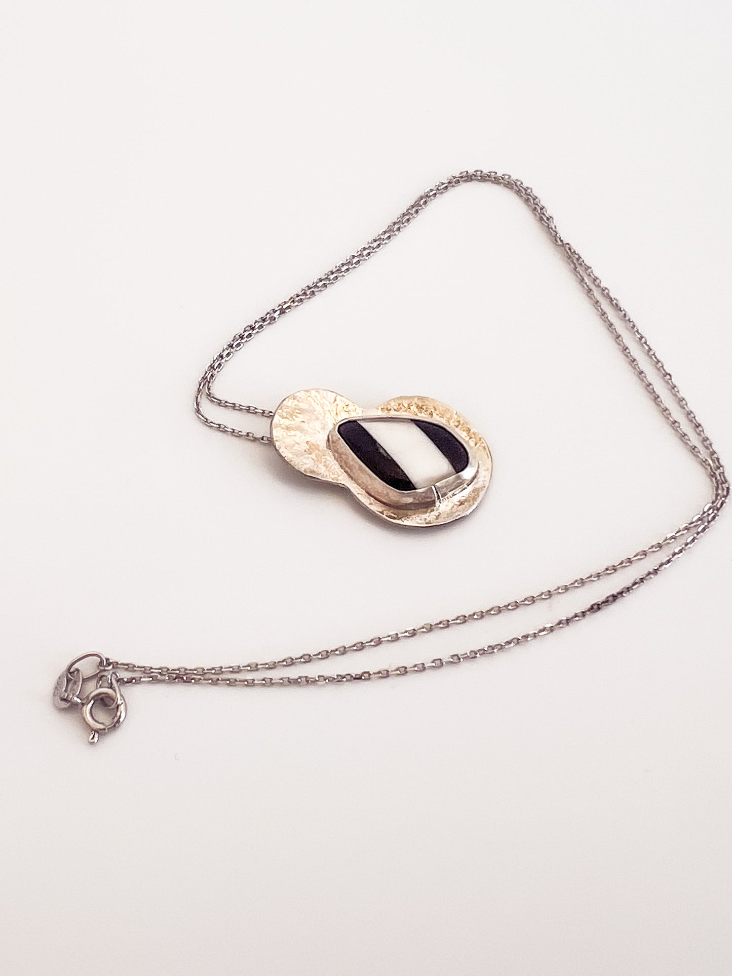 Black White Pendant