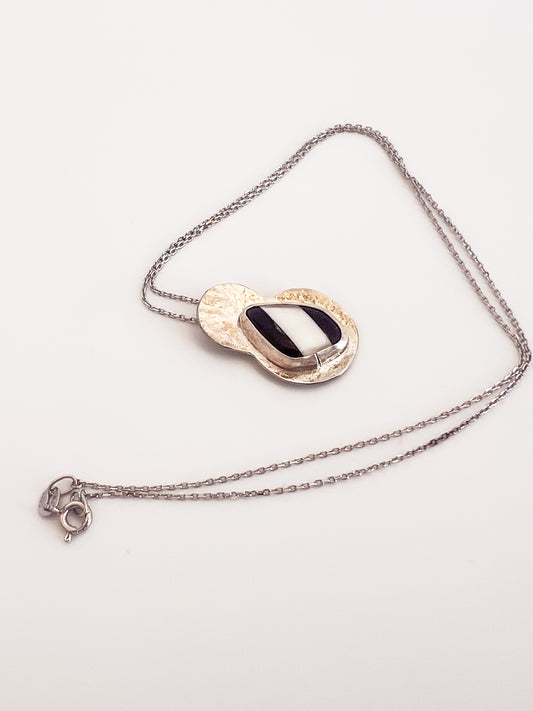 Black White Pendant