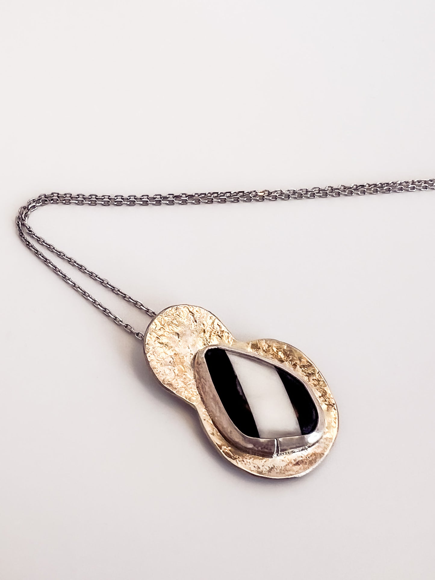 Black White Pendant