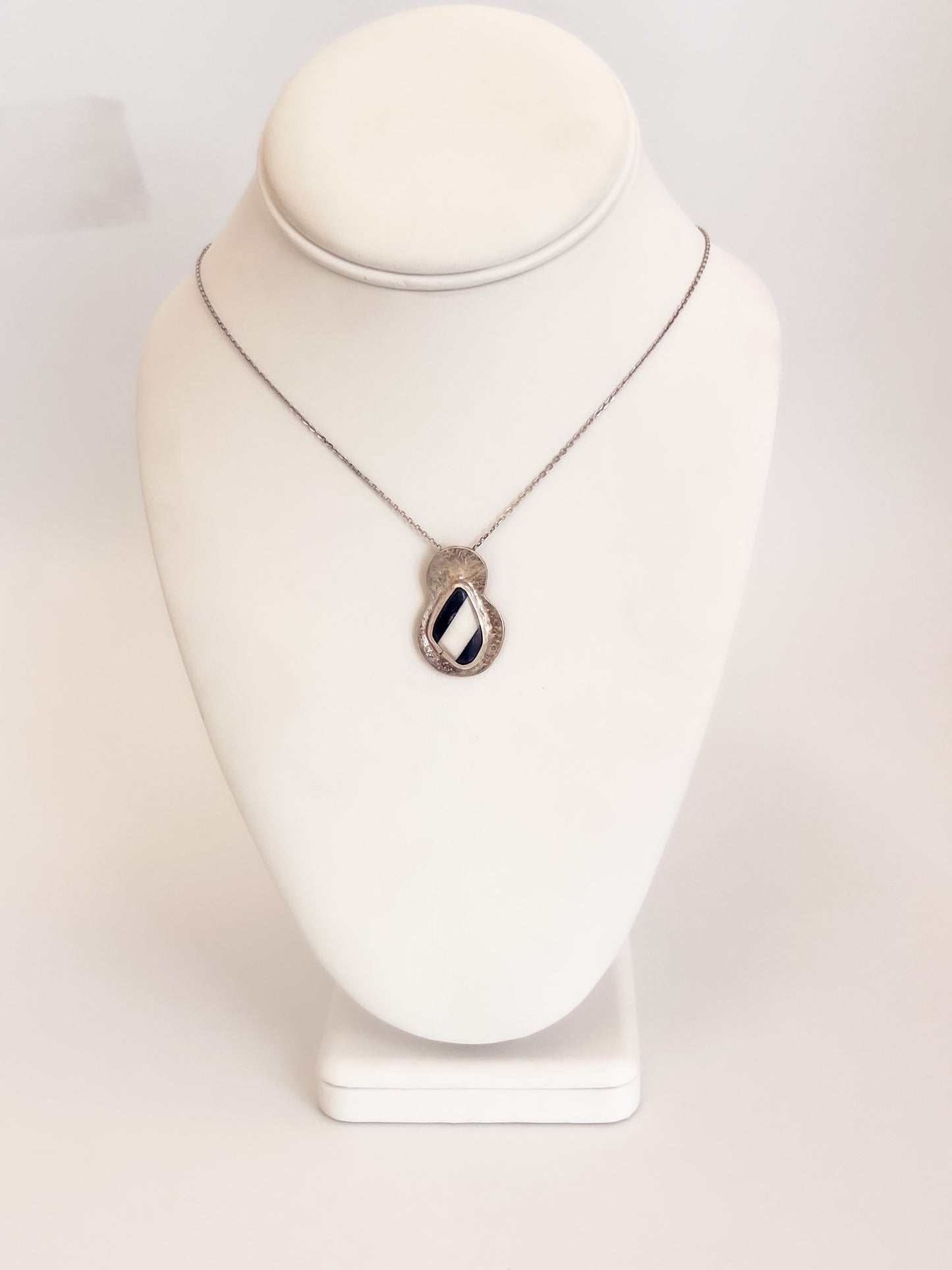 Black White Pendant