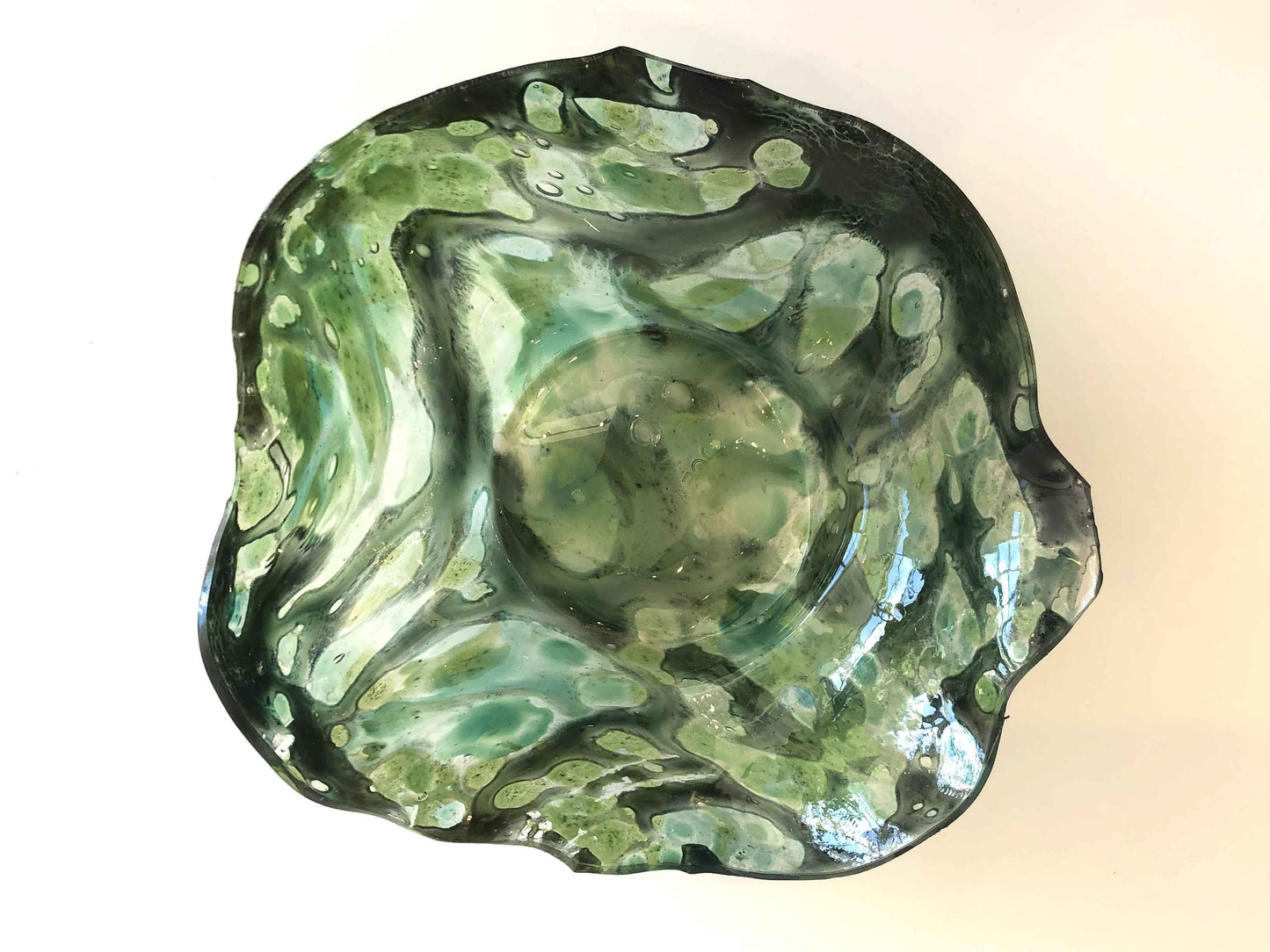 Light Reflecting Green Bowl