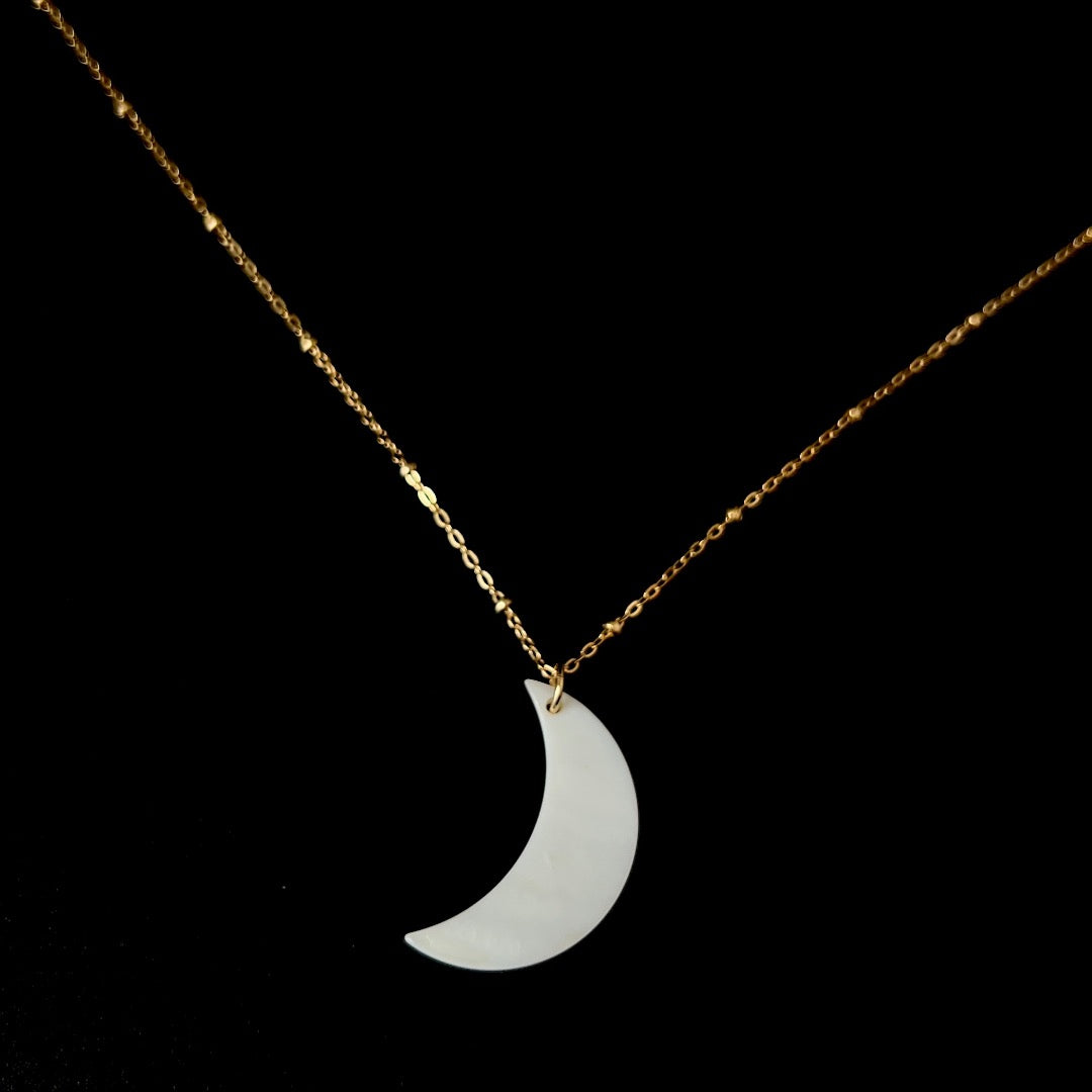 Pearl Crescent Moon Beaded Gold Chain Necklace