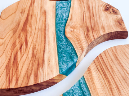 Charcuterie Board - Siberian Elm with Aqua (Mirrored)